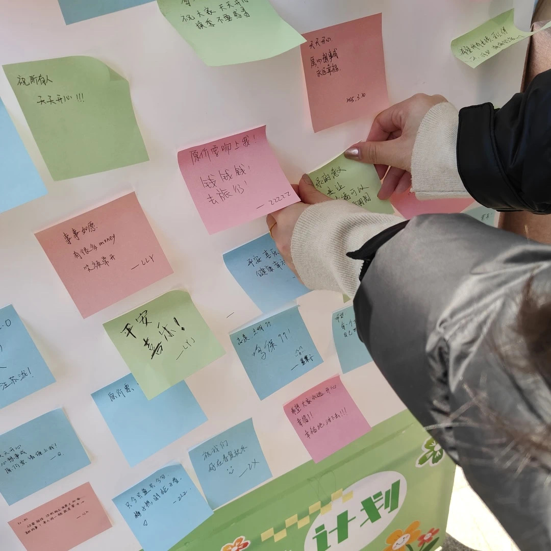 c3e25402a2f12a83.jpg c3e25402a2f12a83.jpg