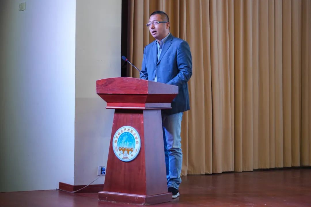 d8a8d49ad5e4e49c.jpg d8a8d49ad5e4e49c.jpg